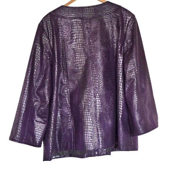 Susan Graver Purple Faux Leather Reptile Print Jacket Sz Large 3/4 Bell Sleeve - Picture 2 of 10